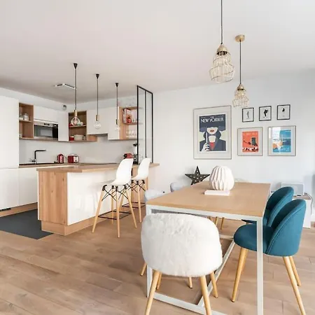 Apartment Montmartre Paris